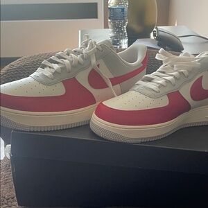 Nike Men's Red and White Athletic Shoes